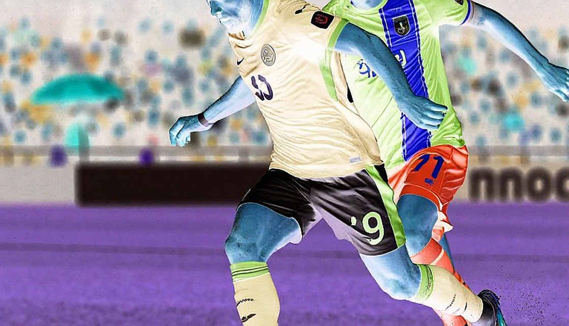 Ngọc Tân chấn thương nặng, Văn Hậu nhận thẻ đỏ: CAHN thắng derby Hà Nội 1-0 và cái giá phía sau