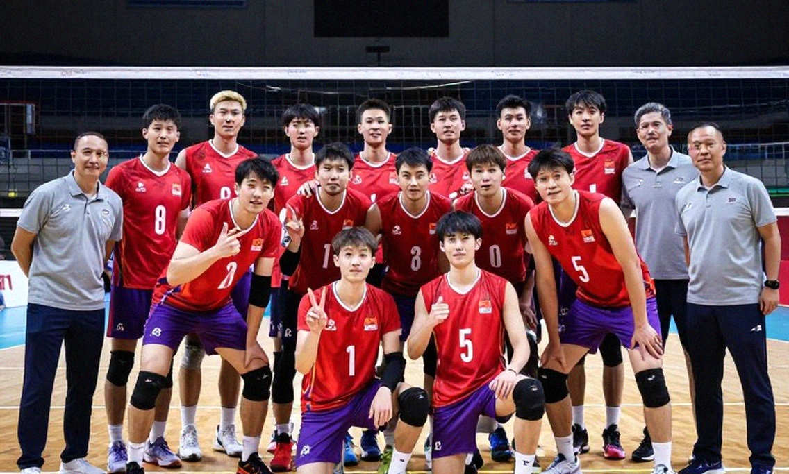 Cậu bé 13 tuổi Qatar 2m10 gây sốc, dẫn đầu điểm số Asian Championship bóng chuyền nam