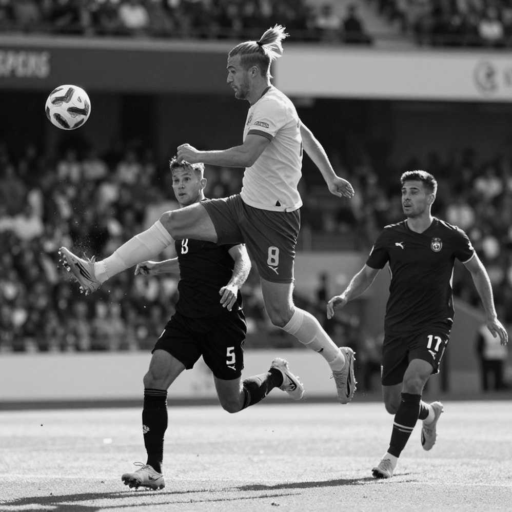 Dinh Bac's Injury: How the 'Fit for Asian Cup 2027' Story Hides a Workload Problem Dinh Bac's Injury: How the 'Fit for Asian Cup 2027' Story Hides a Workload Problem