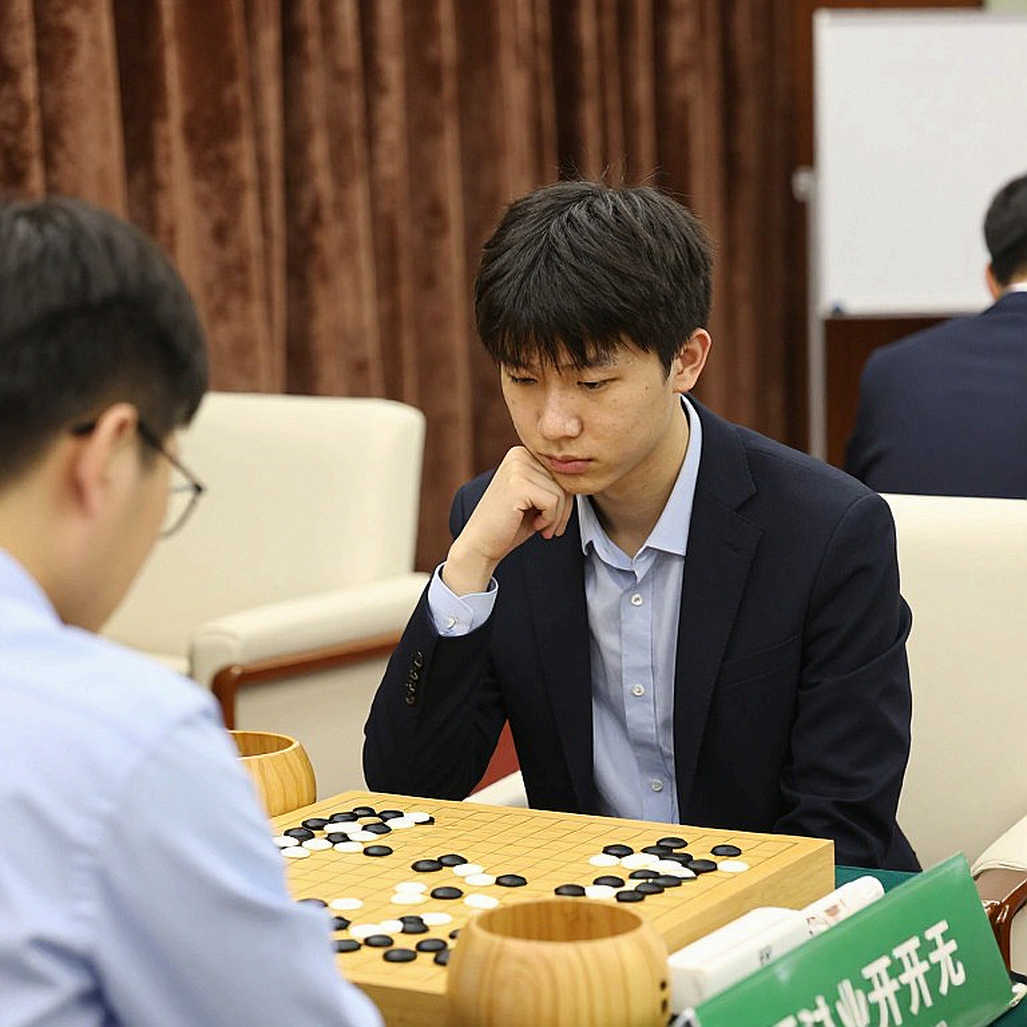 Global Chess League: Carlsen beats Vachier-Lagrave – but the real story is marketing Global Chess League: Carlsen beats Vachier-Lagrave – but the real story is marketing