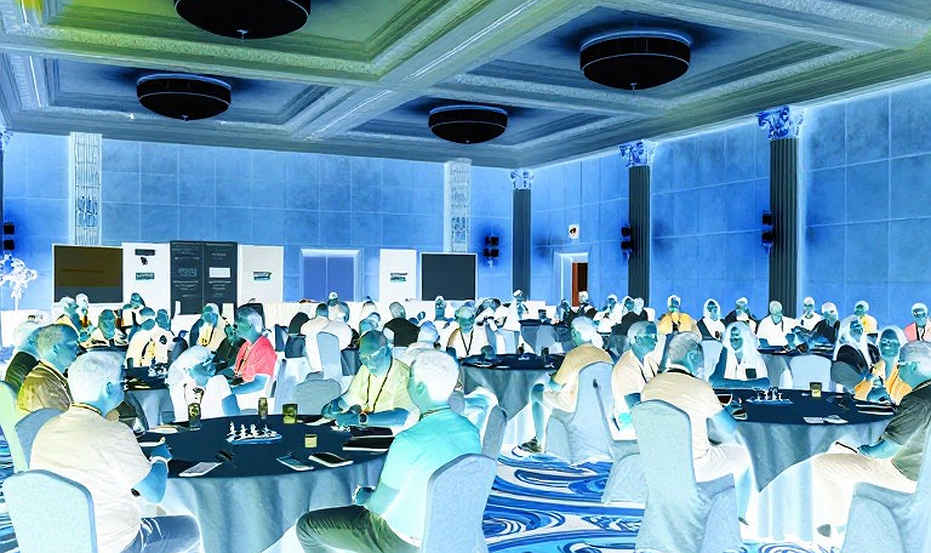 Trận đấu không có bàn cờ: Khi những nhà vô địch ngủ ngoài hành lang Samarkand
