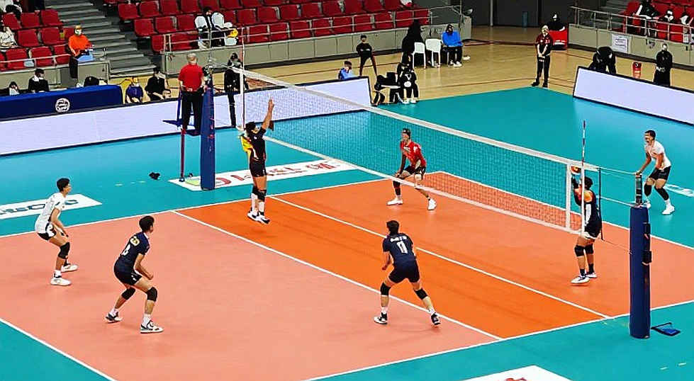 Bài toán 12 người của Nguyễn Tuấn Kiệt: Bóng chuyền nữ Việt Nam vào Asiad 20 với mắt xích đang rạn
