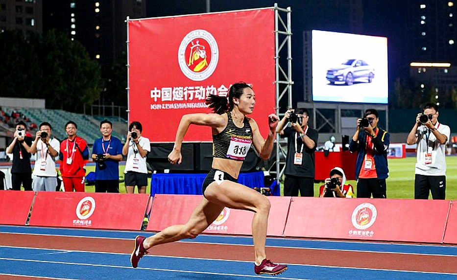 Amy Hunt chạy 22.16s tại Diamond League: Cú vượt bend xuất sắc và bài học về quản lý lịch thi đấu dày đặc