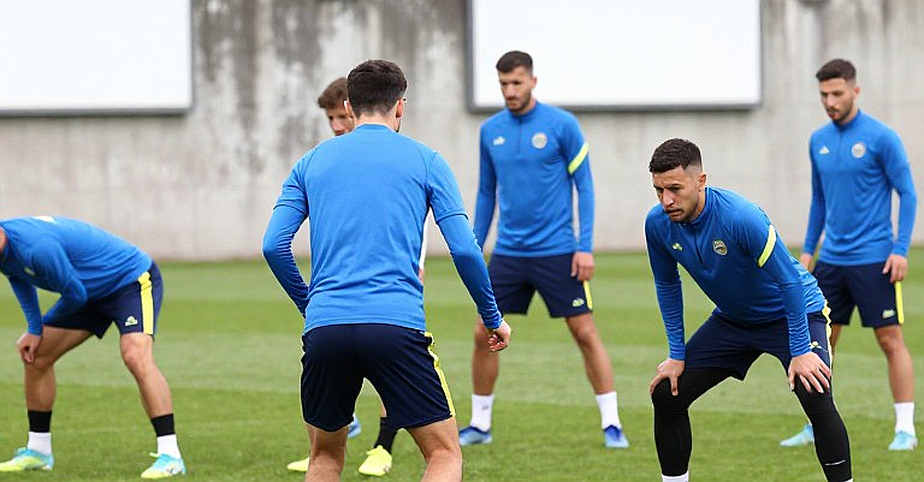 Simeone bảo vệ con trai giữa bão chỉ trích: Atletico Madrid và canh bạc phòng ngự ở Reale Arena