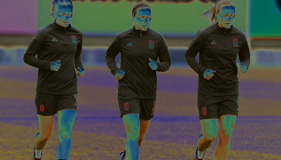 Khoảng trắng dữ liệu trong bóng đá hiện đại: Bài học từ Kazan 2026 và Bundesliga 2026