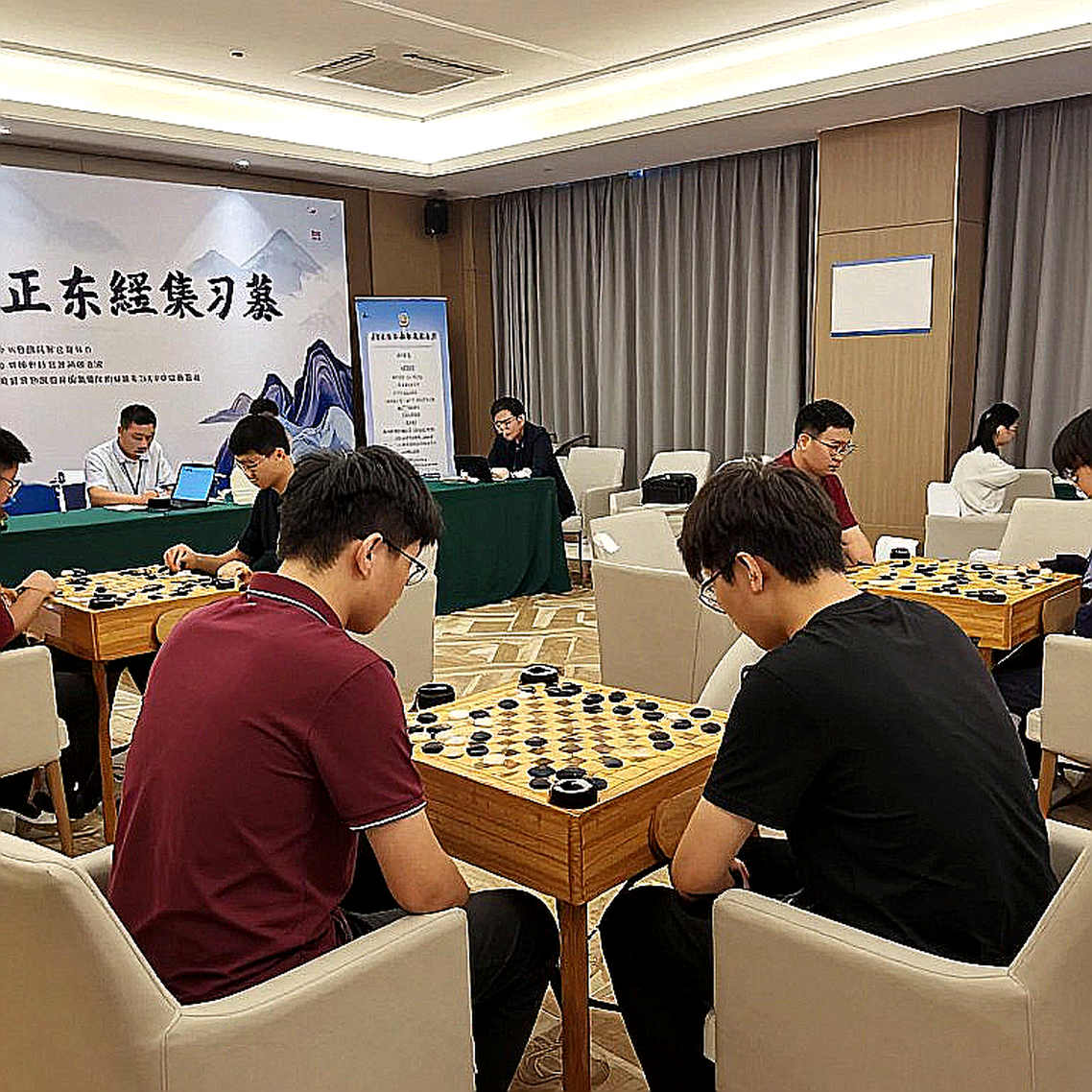 ChessBase Magazine số 225: một tiêu đề Salesforce không có cơ sở trong phần thân